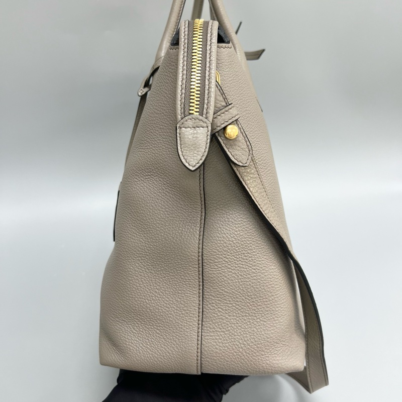 Prada/普拉達 灰色荔枝紋牛皮雙肩帶手提單肩斜挎包/餃子包 尺寸:35*27*17cm-5