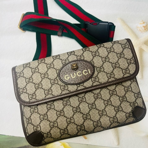 Gucci 胸口包