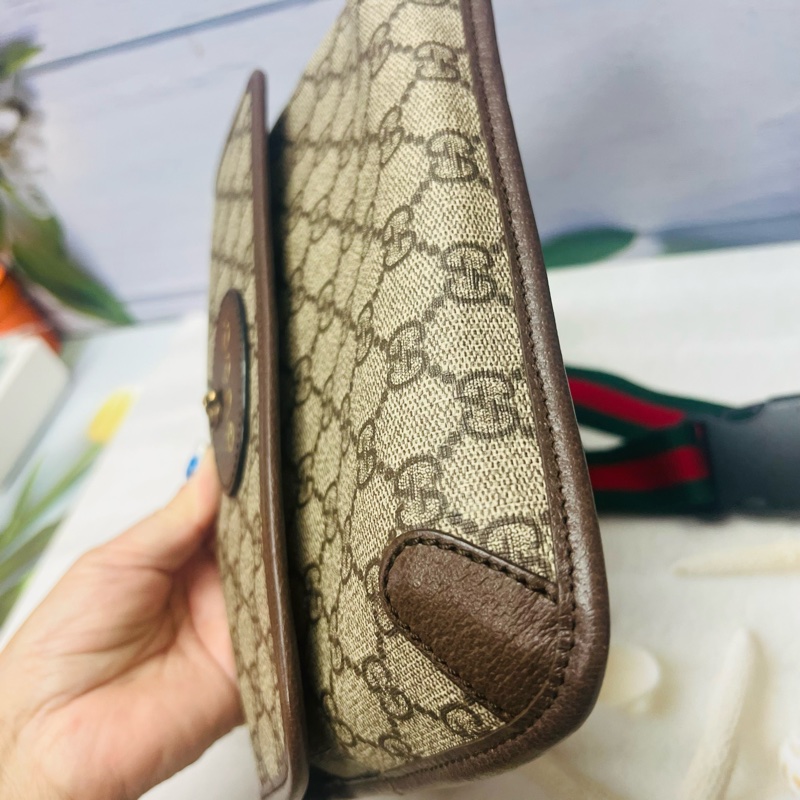 Gucci 胸口包-3