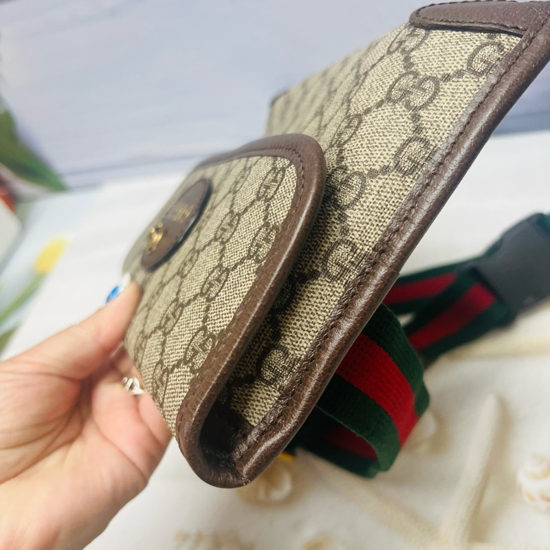 Gucci 胸口包-4