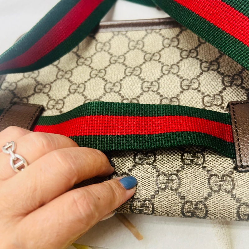 Gucci 胸口包-8