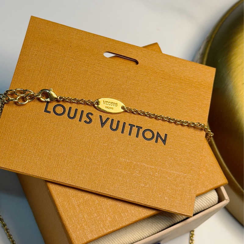 LOUIS VUITTON 水鑽M00596 金色項鍊-9