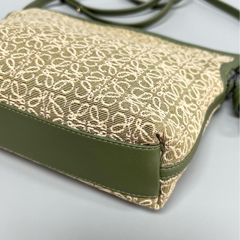 LOEWE/羅意威 綠色老花mini福袋單肩斜挎包 尺寸：21*18*7cm-3