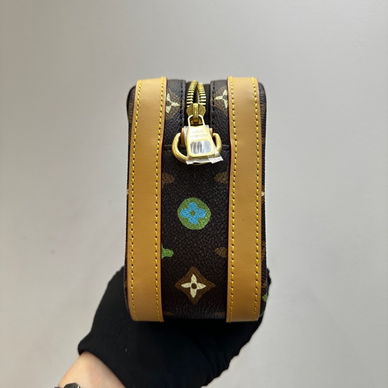 【全新品】Louis Vuitton x Tyler 聯名款 ENVELOPE Logo印花皮革手拿單肩斜挎包芯片款-3