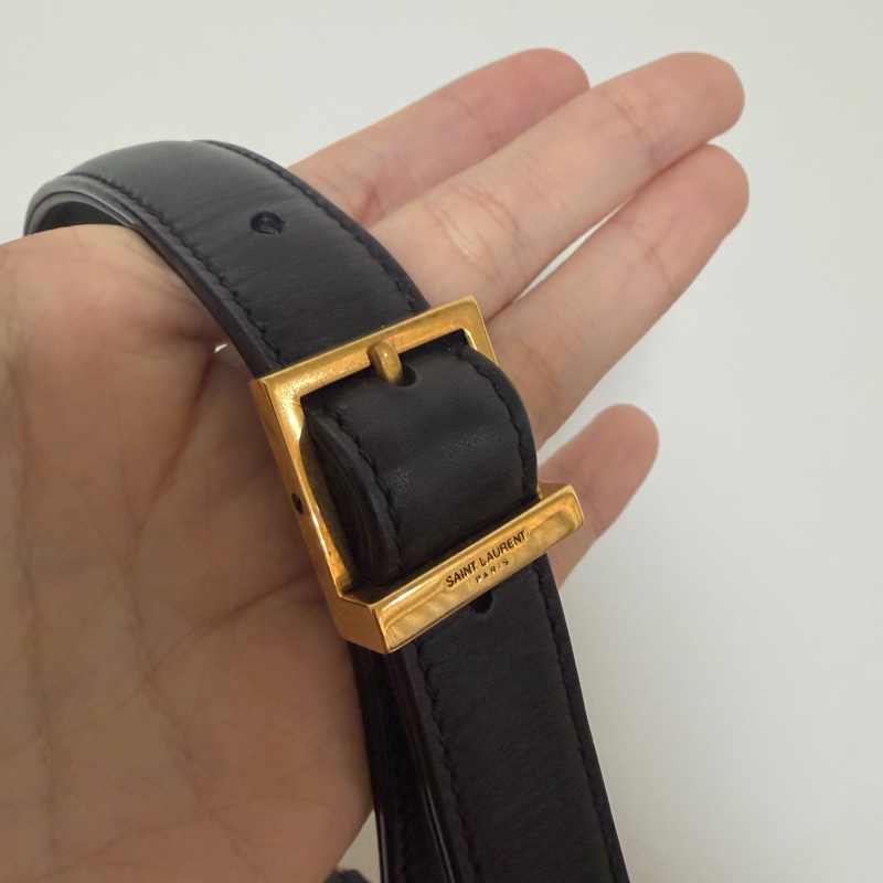 Saint laurent le 5 à 7 YSL 黑色羊皮腋下包-12