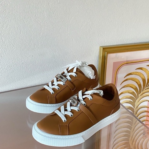 閒置新未使用Hermès 愛馬仕kelly扣運動鞋 金棕色 銀扣 37碼