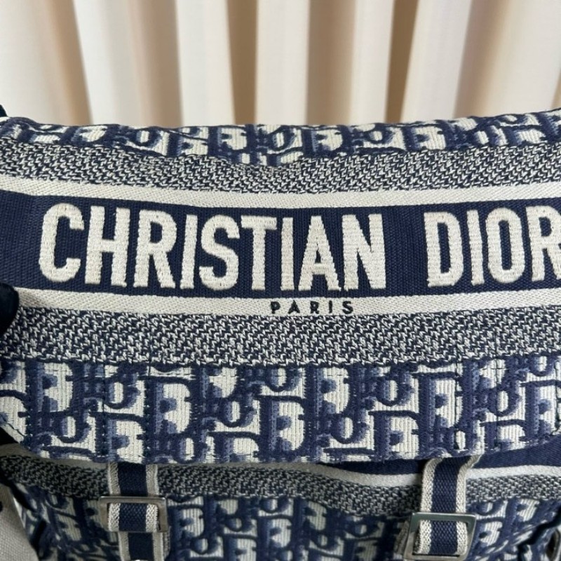 Dior迪奧老花郵差包藍色經典款 帆布材質 男女同款 肩帶可調節 單肩斜挎都行 老花低調又經典 容量大且百搭-13