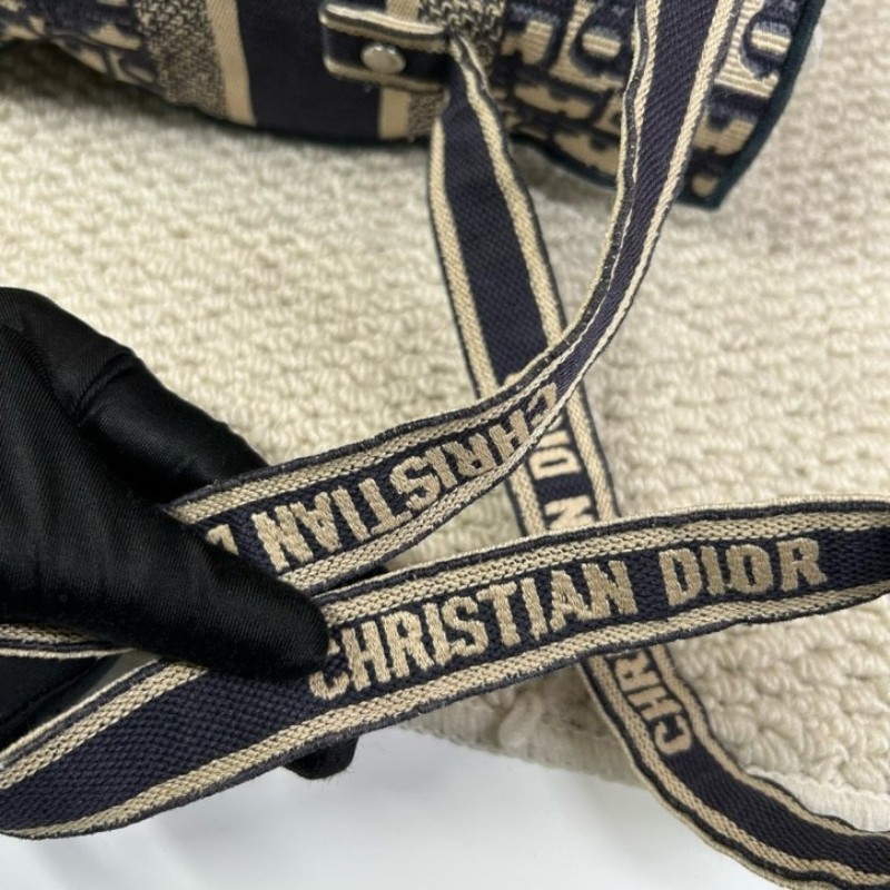 Dior迪奧老花郵差包藍色經典款 帆布材質 男女同款 肩帶可調節 單肩斜挎都行 老花低調又經典 容量大且百搭-20