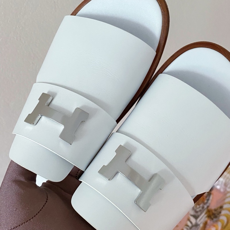 閒置新 未使用 Hermès 愛馬仕康康H扣拖鞋 涼鞋 白色牛皮銀扣 39碼-3
