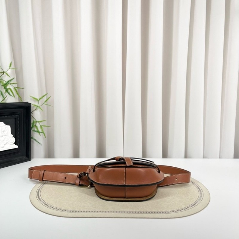 Loewe羅意威 gate迷你馬鞍包焦糖色 適合秋冬的顏色 簡約百搭 時尚大方-2