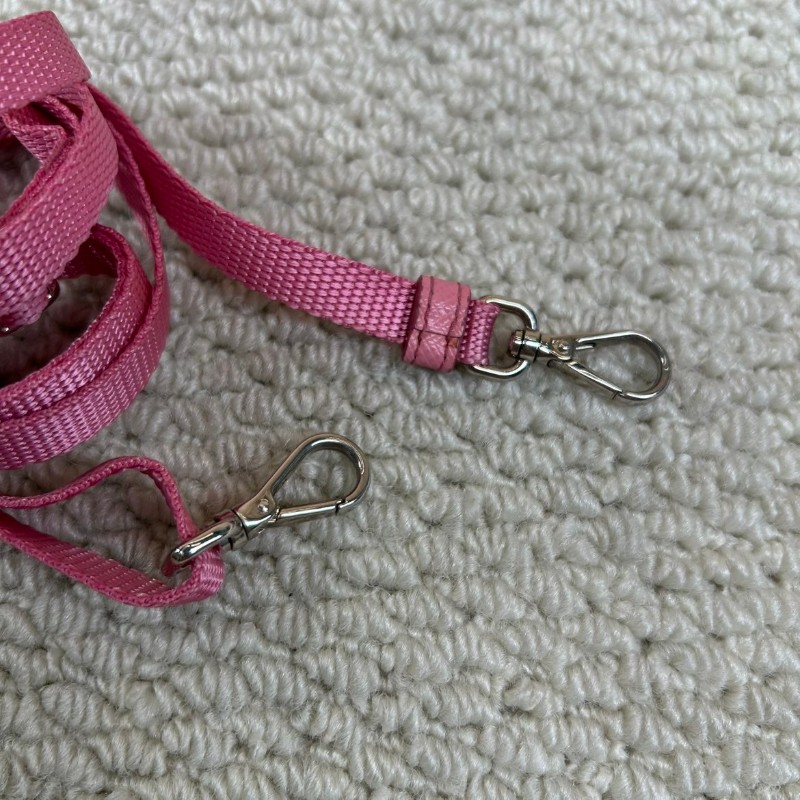 普拉達Prada迷你尼龍hobo粉紅色 顏色太嫩了 粉紅色太適合春夏 材質耐造 含肩帶可斜挎可單肩可手提-18