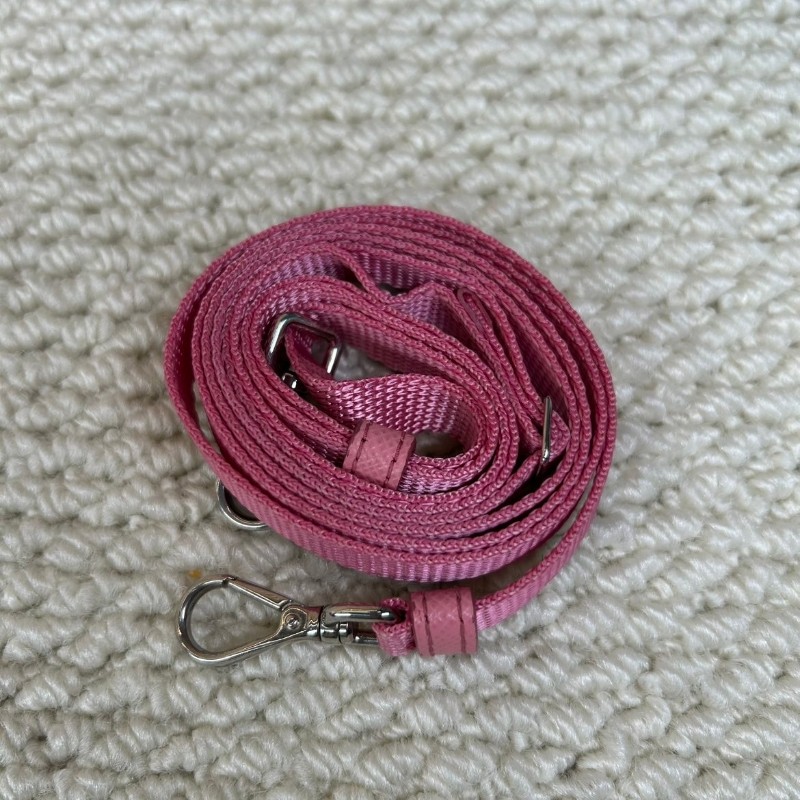 普拉達Prada迷你尼龍hobo粉紅色 顏色太嫩了 粉紅色太適合春夏 材質耐造 含肩帶可斜挎可單肩可手提-20