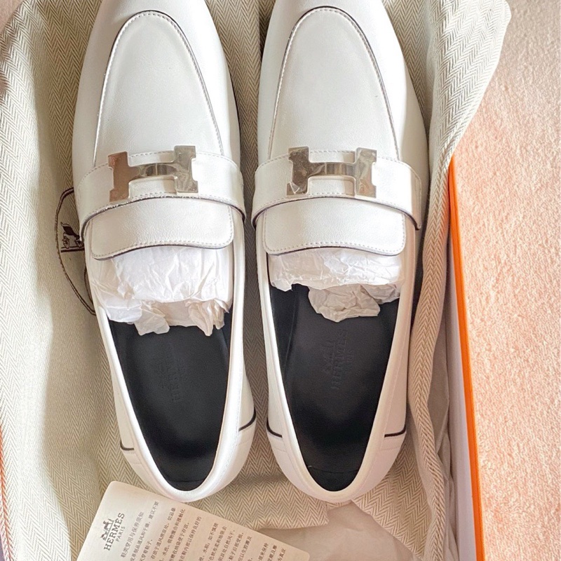 閒置新 未使用 Hermès 愛馬仕康康樂福鞋 白色銀扣 黑色滾邊 37碼-2