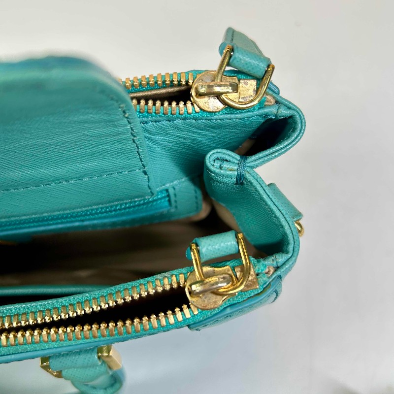 MCM MCM十字紋殺手包 孔雀綠色牛皮,金色五金配件,雙拉鏈設計-13