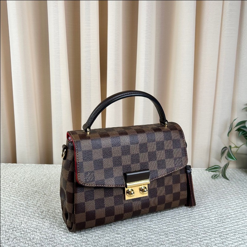 LV路易威登棕棋盤流蘇手提郵差包 有肩帶 可單肩可斜挎可手提 紅色內裡 容量實用 日常百搭-2