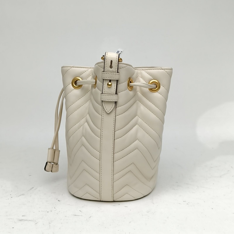 GUCCI GGMarmont抽繩水桶包21白色牛皮金扣-1