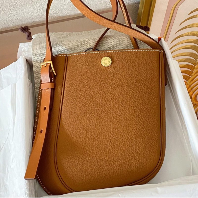 99新Hermès愛馬仕小眾款斜挎包Perspect 歪歪包 金棕金扣 U刻 五金膜在-0