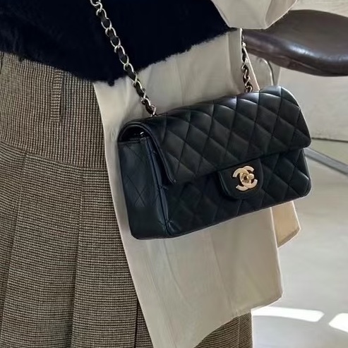 CHANEL香奈兒CF20🎩全新全配 🎩黑金淡金扣芯片款-1