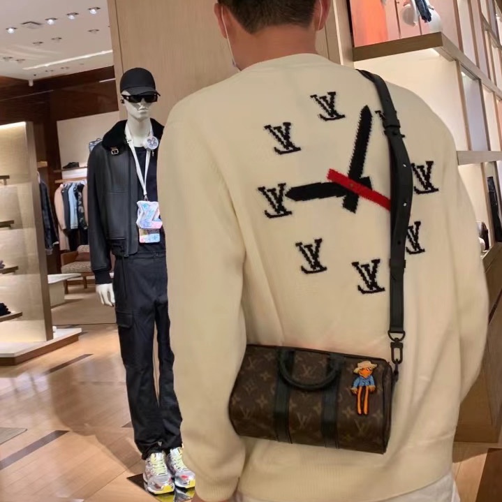 99新LV路易威登 keepall nano 20 秀款稻草人 枕頭包手提斜挎包 男女同款 超級可愛！-7