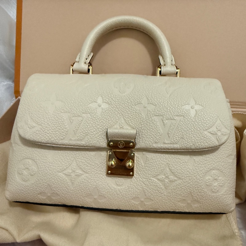 LV 瑪德琳白色小包 – 幾乎全新，含塵袋與保卡-0