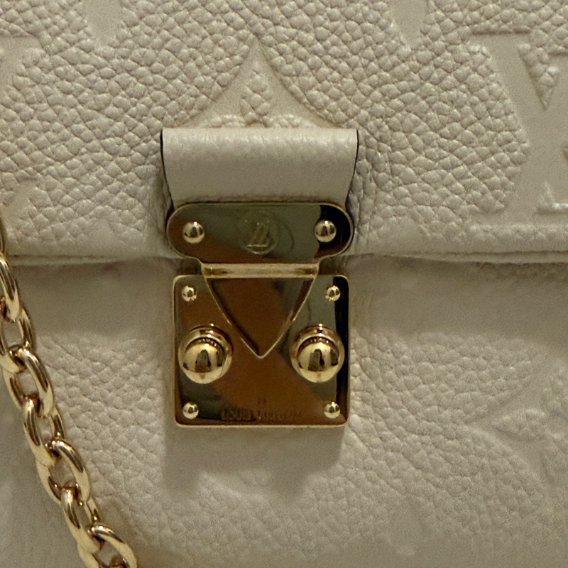 LV 瑪德琳白色小包 – 幾乎全新，含塵袋與保卡-20