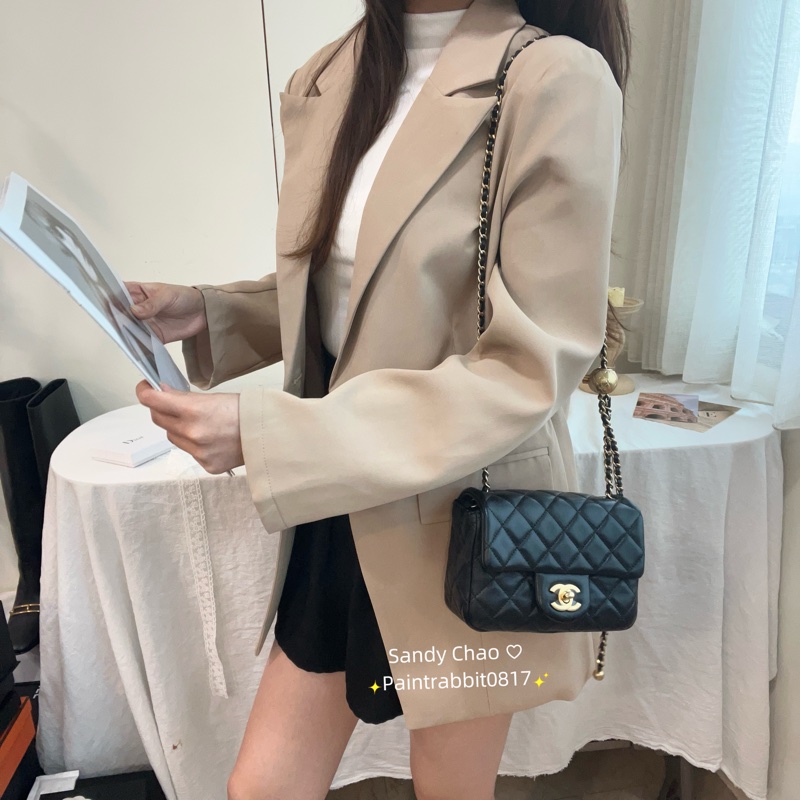 ෆ Chanel黑金金球方胖-1