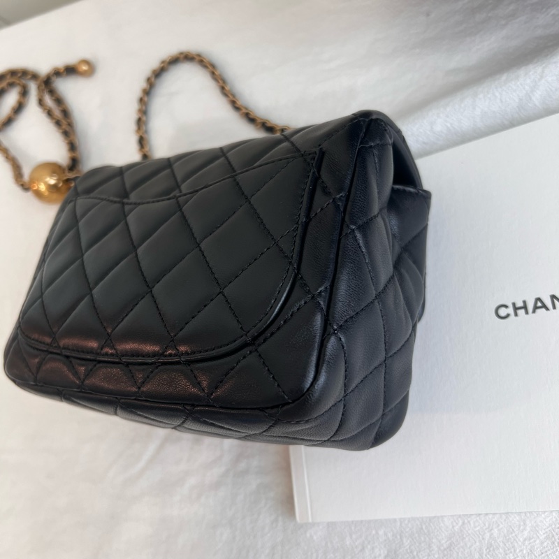 ෆ Chanel黑金金球方胖-9