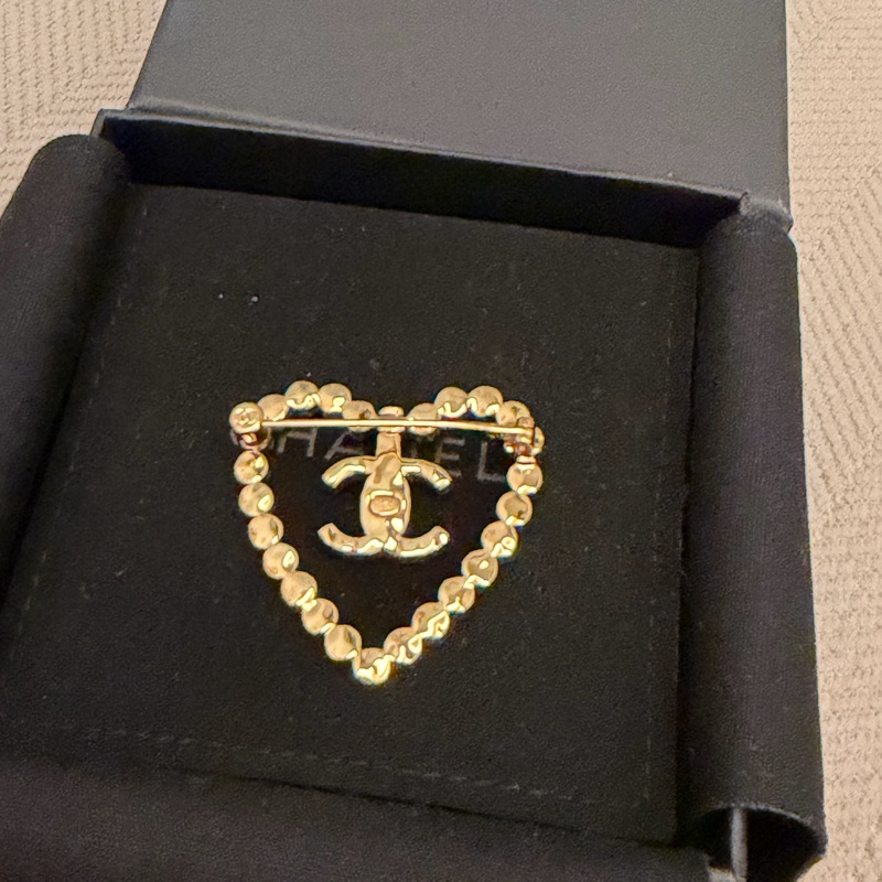 Chanel香奈兒23C 水鑽愛心胸針 超閃亮!-2