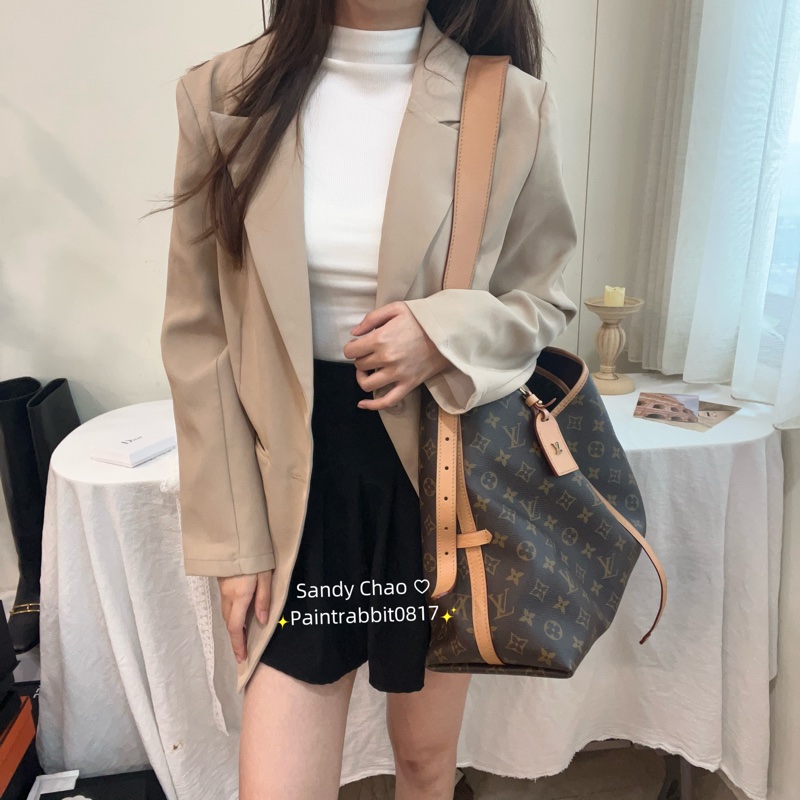 ෆ LV Carryall托特包MM-0