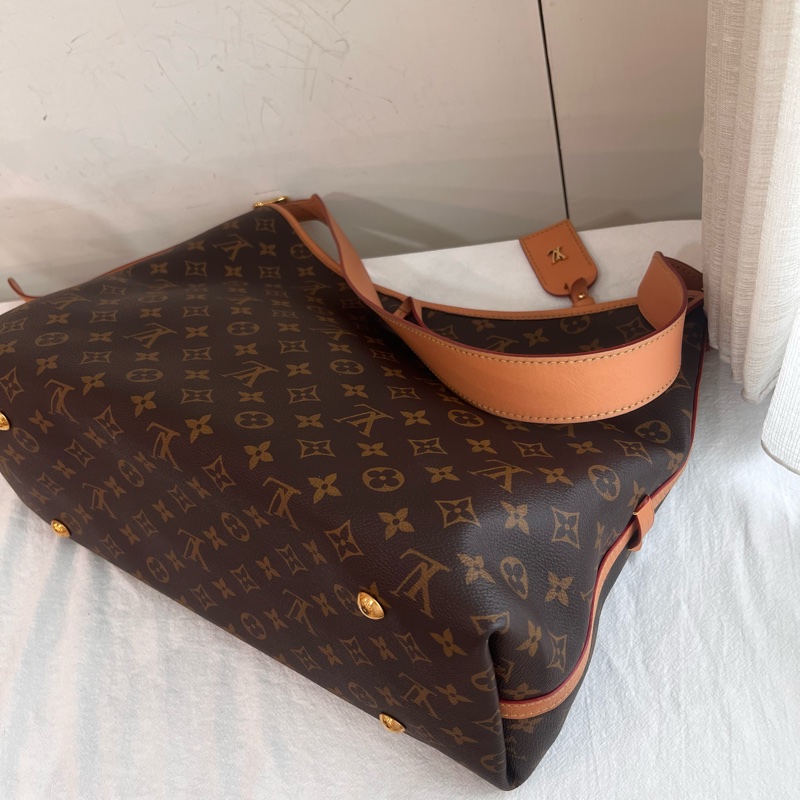 ෆ LV Carryall托特包MM-11