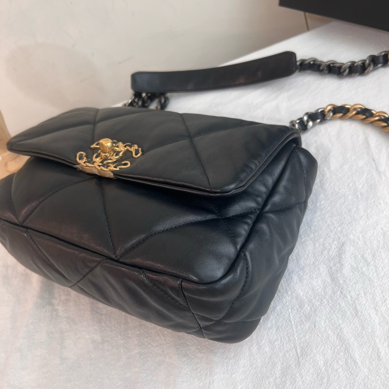 ෆ Chanel黑金19 Bag-7