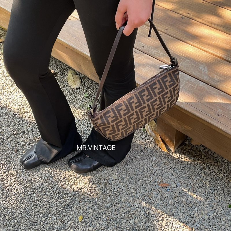 🏷Fendi漁夫包-2