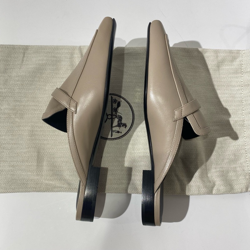 99新Hermes愛馬仕 大象灰H銀扣穆勒半拖鞋37碼-1