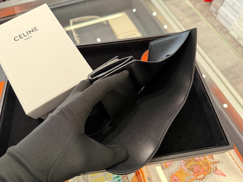 Celine 凱旋門真皮三折短夾-10