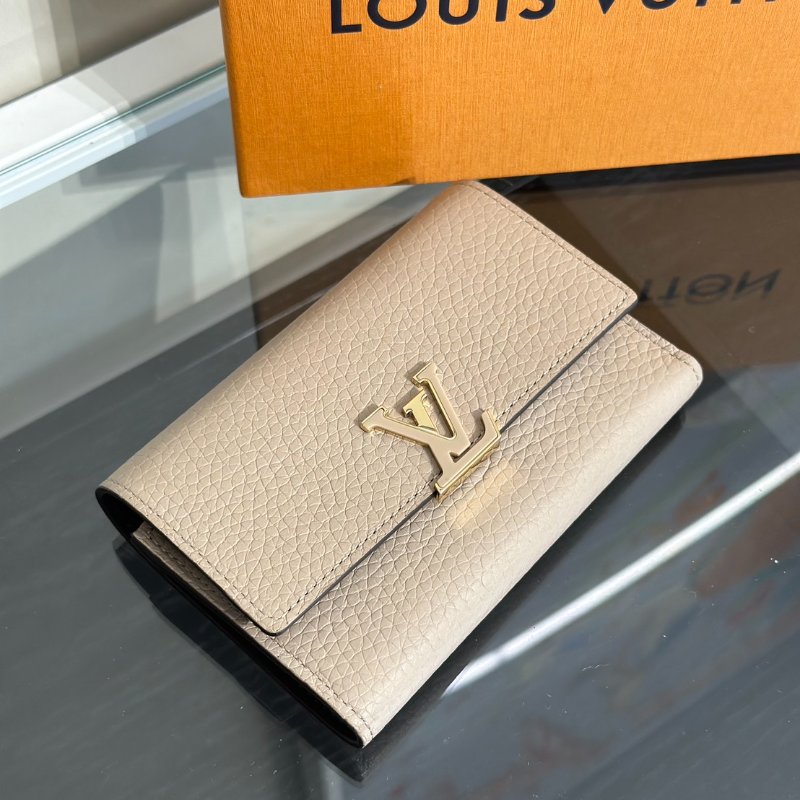LOUIS VUITTON Capucines三折短夾 - 米灰-1