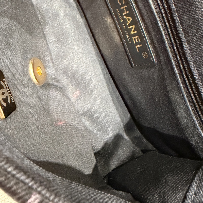 香奈兒Chanel 22P 黑色牛仔塗鴉CF 小號-18