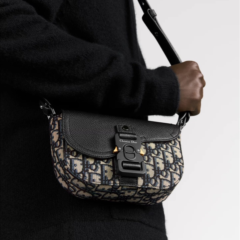 Dior 緹花拼黑牛皮下蓋斜背郵差包-0