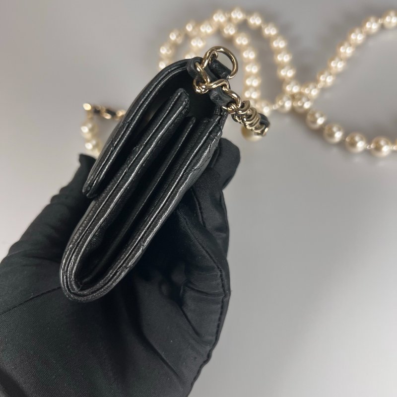 CHANEL 珍珠小廢包羊皮黑 AP2583/保卡款31開-2