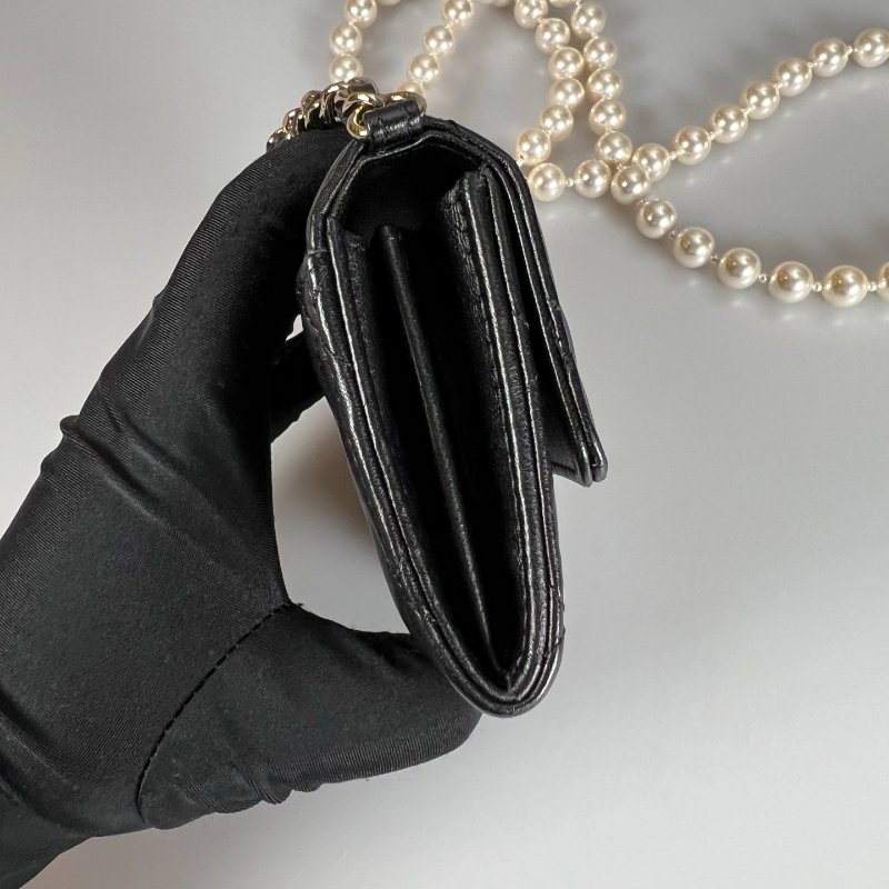 CHANEL 珍珠小廢包羊皮黑 AP2583/保卡款31開-3