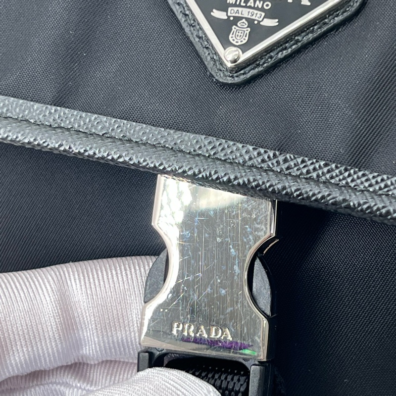 香緹國際精品 798 PRADA 手機包-2