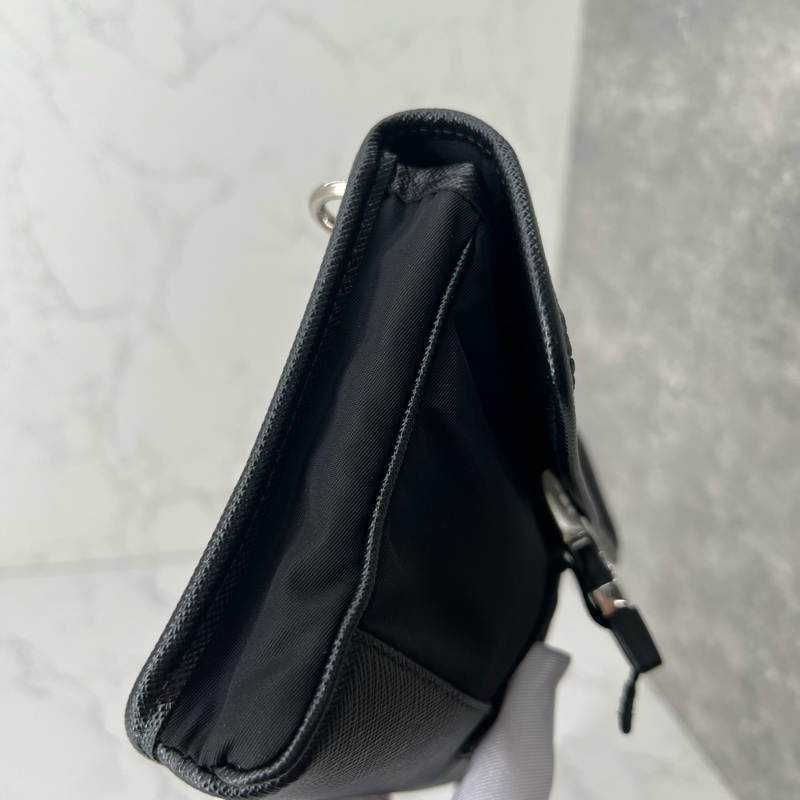 香緹國際精品 798 PRADA 手機包-4