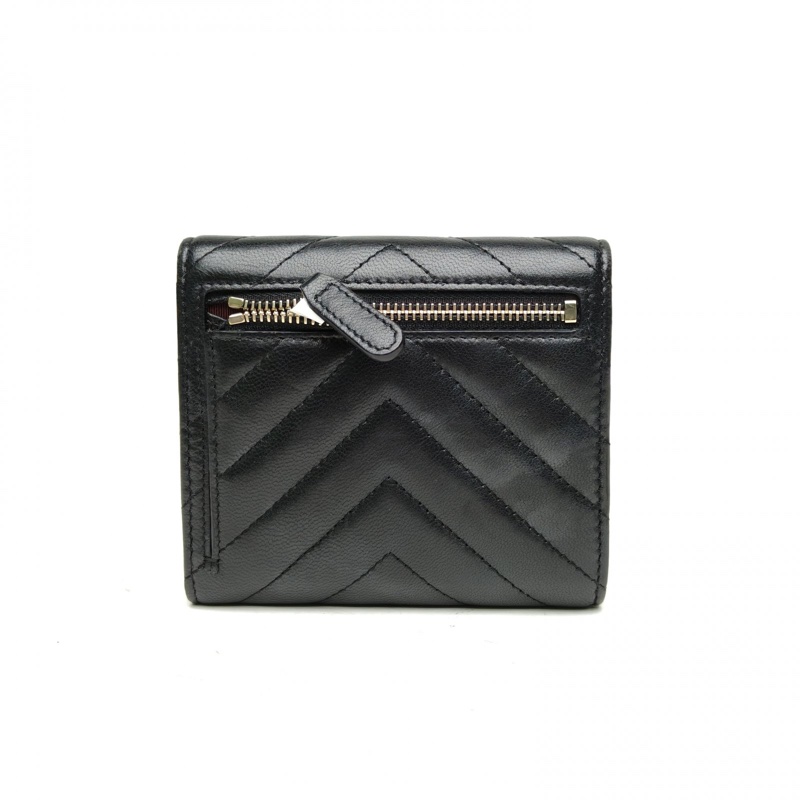 CHANEL 黑色羊皮22開金扣CFV紋錢包-2