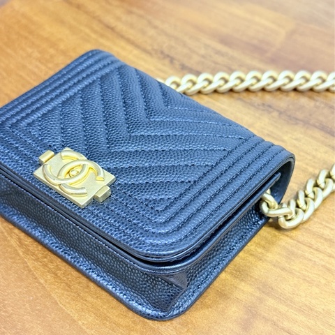 9新✨ 香奈兒CHANEL🖤荔枝皮 leboy金珠斜背卡包 斜背錢包   可斜背也可腰鏈包