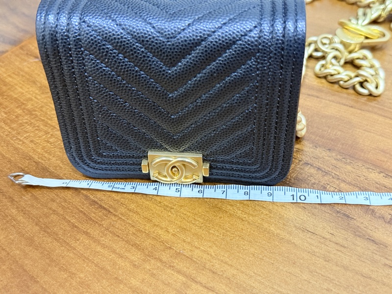 9新✨ 香奈兒CHANEL🖤荔枝皮 leboy金珠斜背卡包 斜背錢包   可斜背也可腰鏈包-3