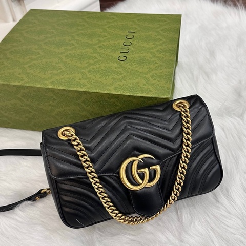 GUCCI 443497  黑金MARMONT掀蓋包26CM