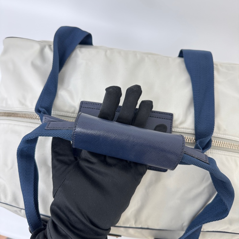 PRADA 經典尼龍旅行包🧳-23