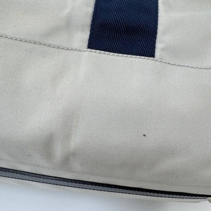 PRADA 經典尼龍旅行包🧳-28