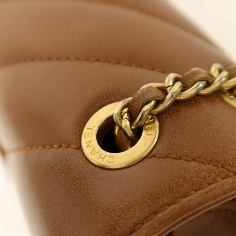 CHANEL 牛皮皮革Chain Shoulder金扣鏈帶肩背袋-11