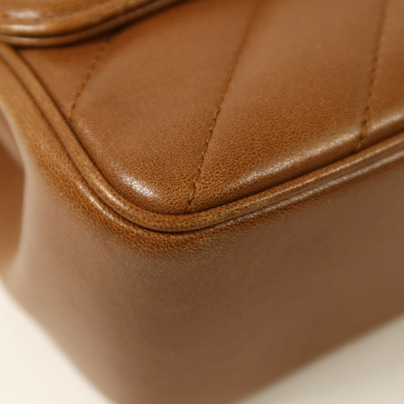 CHANEL 牛皮皮革Chain Shoulder金扣鏈帶肩背袋-13