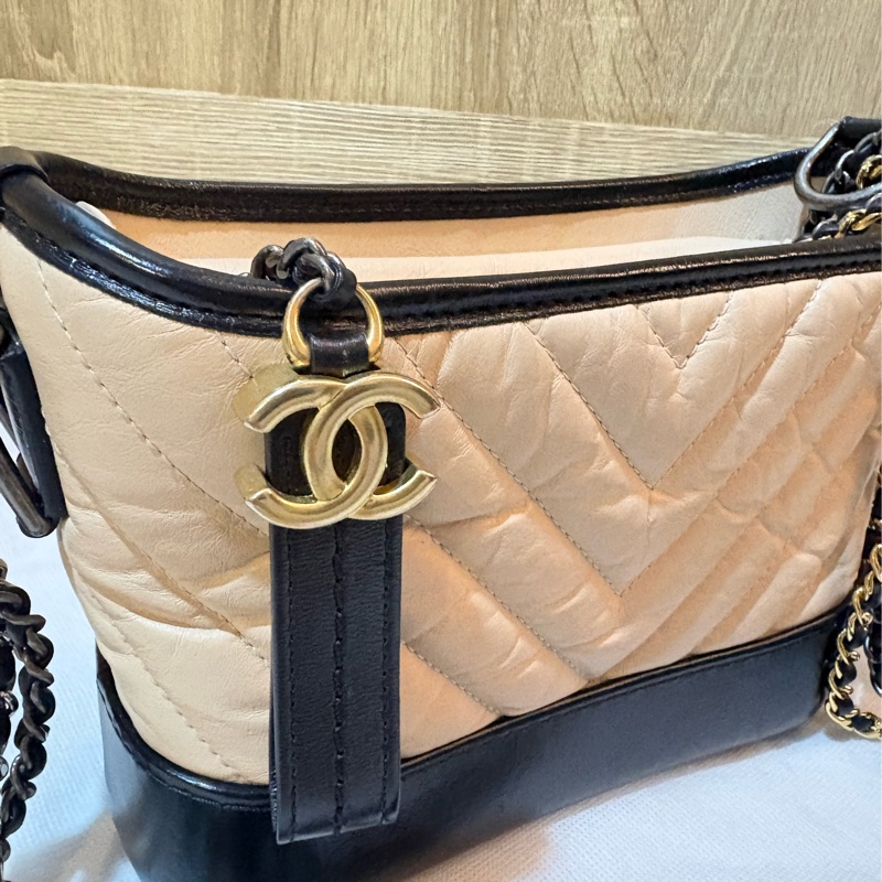 Chanel 流浪包 經典米黑配色 奶茶色小號-1